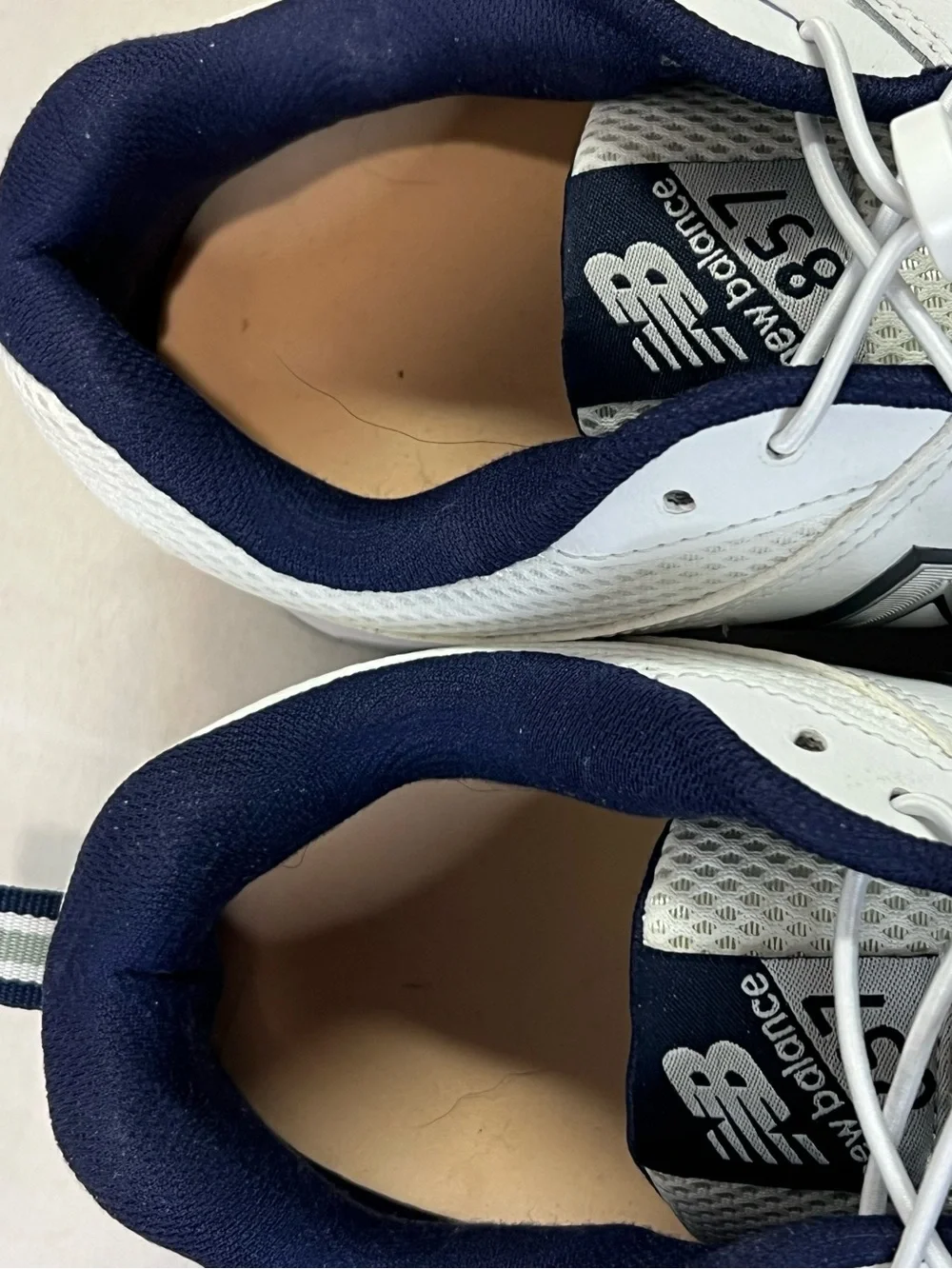 New Balance style MX857wN2 4E wide navy white. Comfort orthotics sneaker 10 1/2
